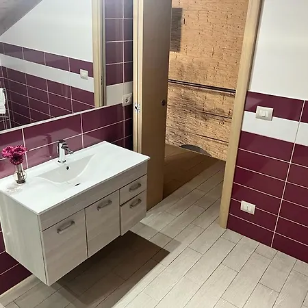 Otto Apartment *